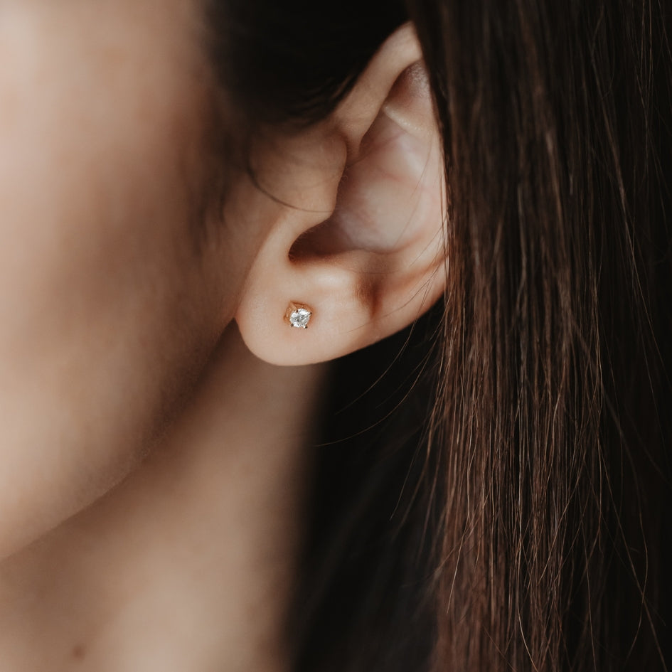 Cercei din aur Timeless 0.2 CT - Indira
