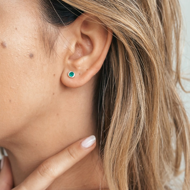 Cercei din argint Birthstone Golden May - Onix Verde - Indira