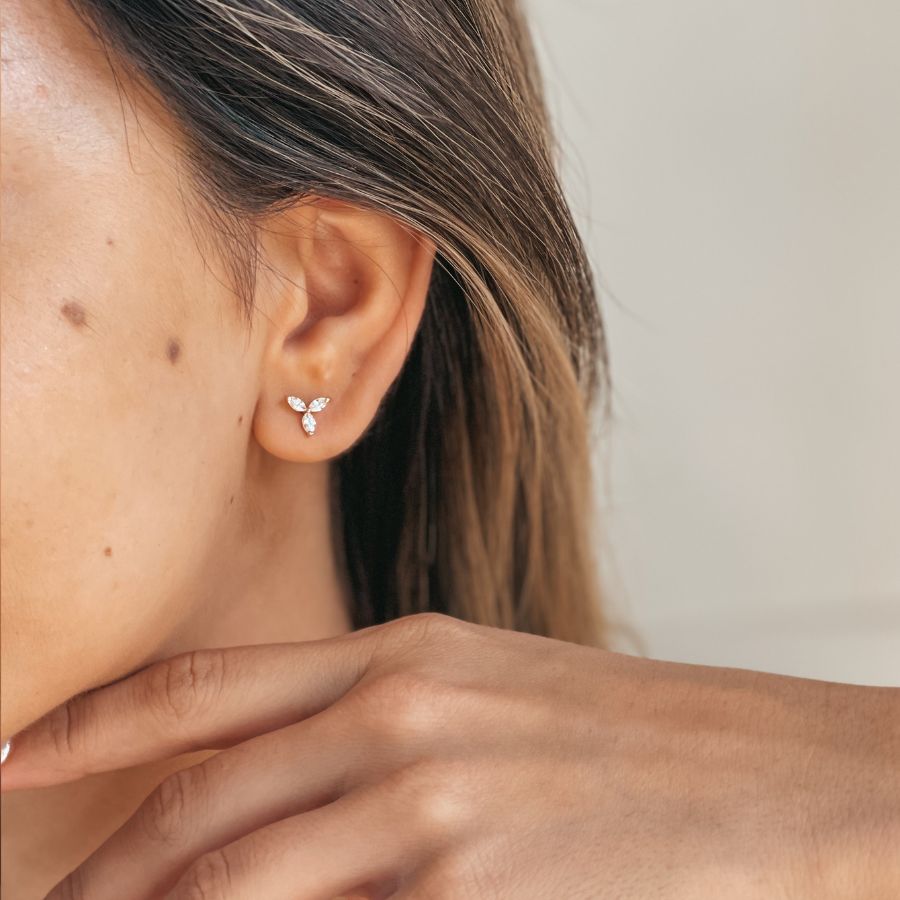 Обеци от злато Flower Studs - Цирконий - Indira
