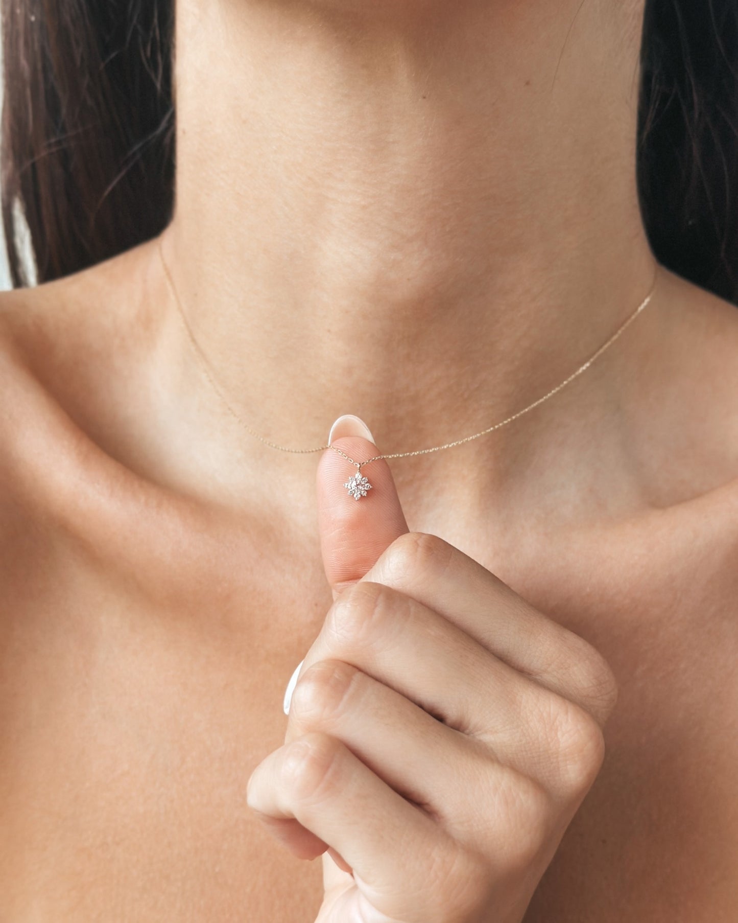 Colier din aur galben Flora - Safir alb, Morganit roz - Indira