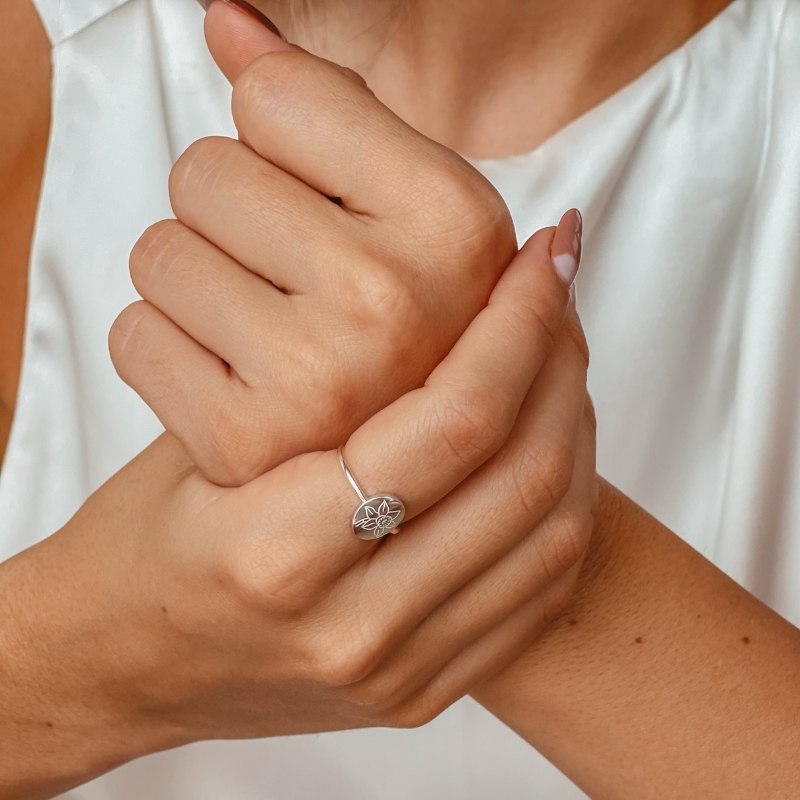 Сребърен пръстен Birth Flower - Мартенски Нарцис - Indira