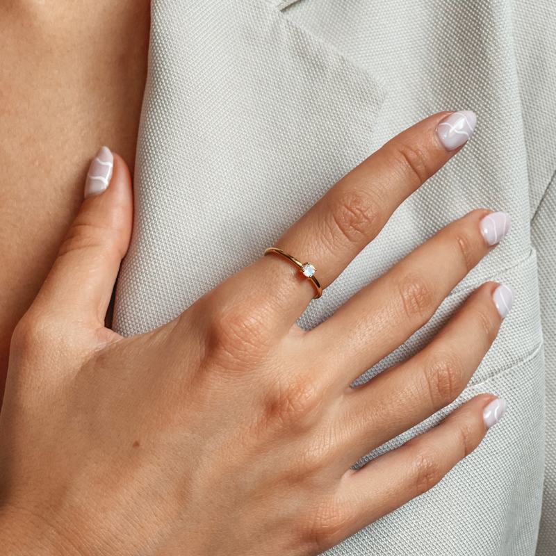 Сребърен пръстен Birthstone Golden June - Лунен камък - Indira