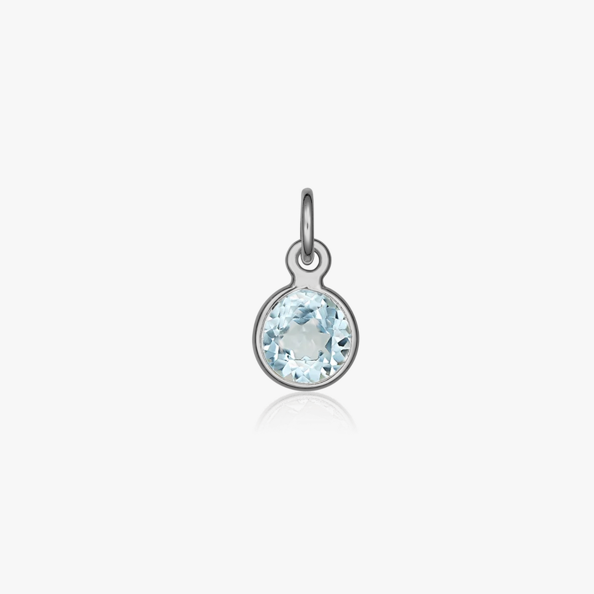 Сребърен медальон Birthstone Април – Син Топаз – Indira