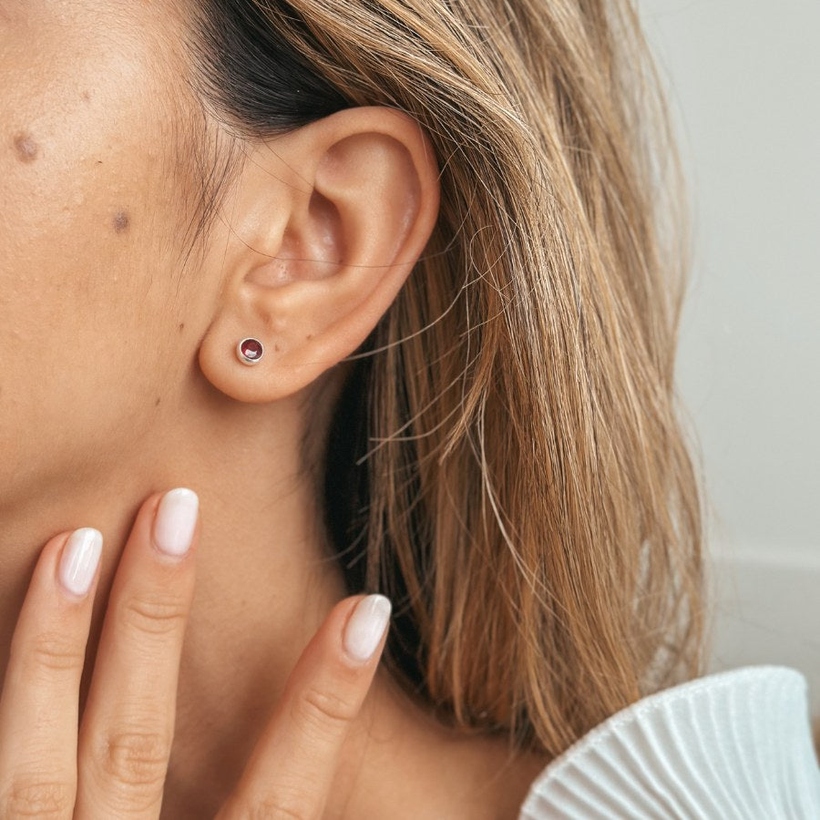 Сребърни обеци Birthstone July - Рубин - Indira