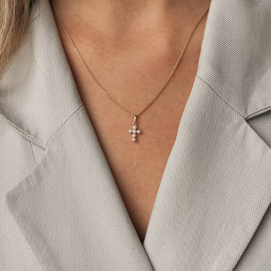 Златен медальон Pearl Cross - Естествени перли - Indira