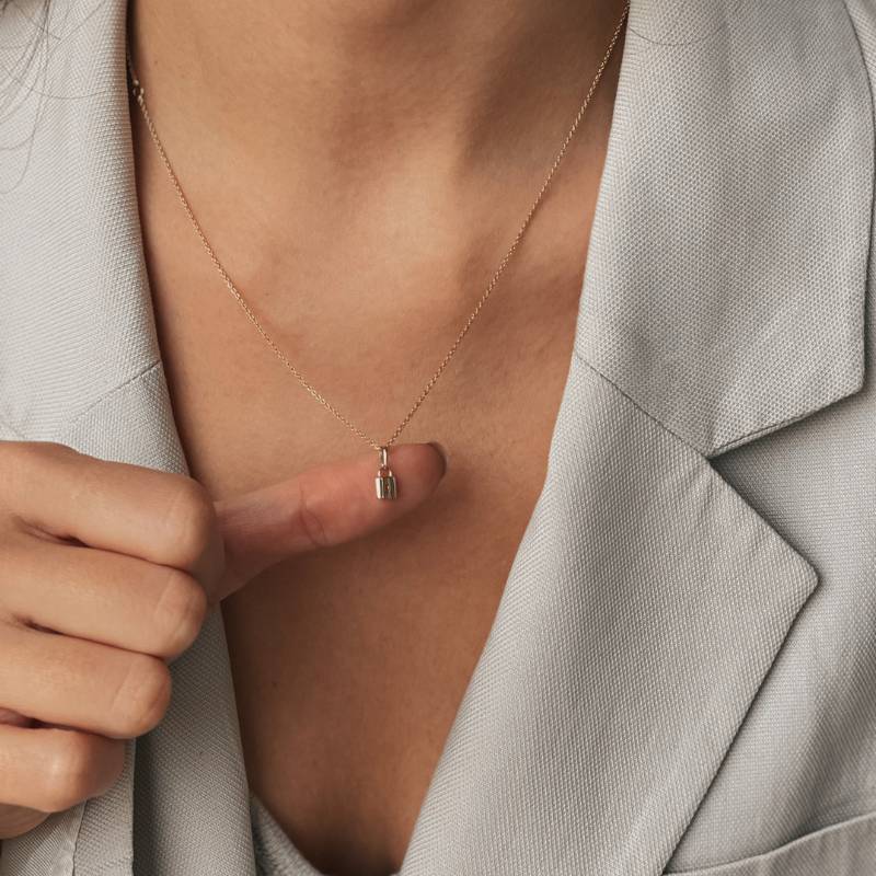 Златен медальон Secret - Indira