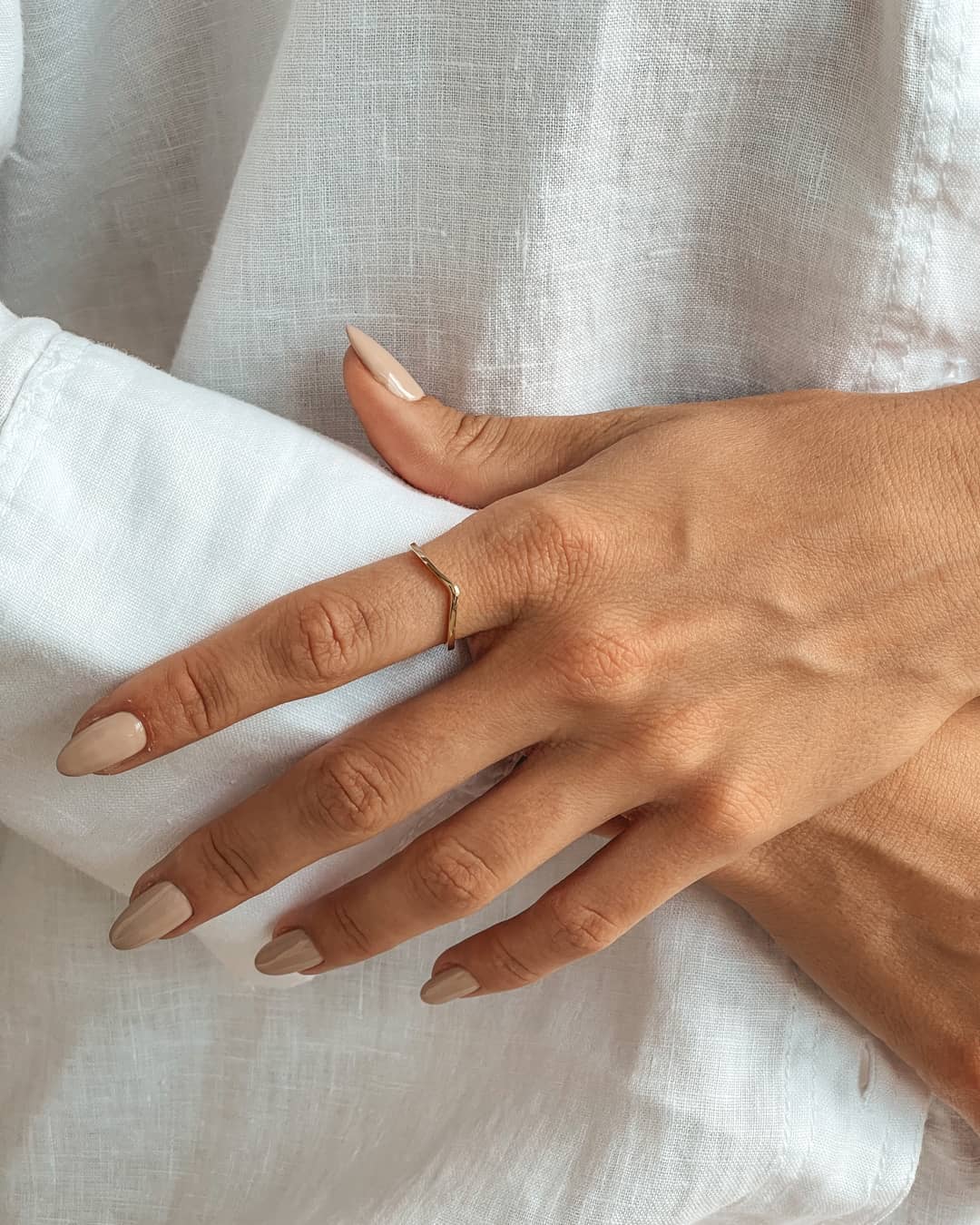 Златен пръстен Simple V of Gold - Indira