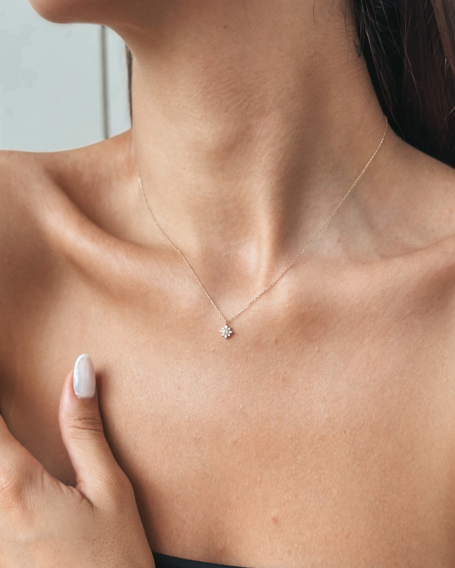 Colier din aur galben Flora - Safir alb, Morganit roz - Indira